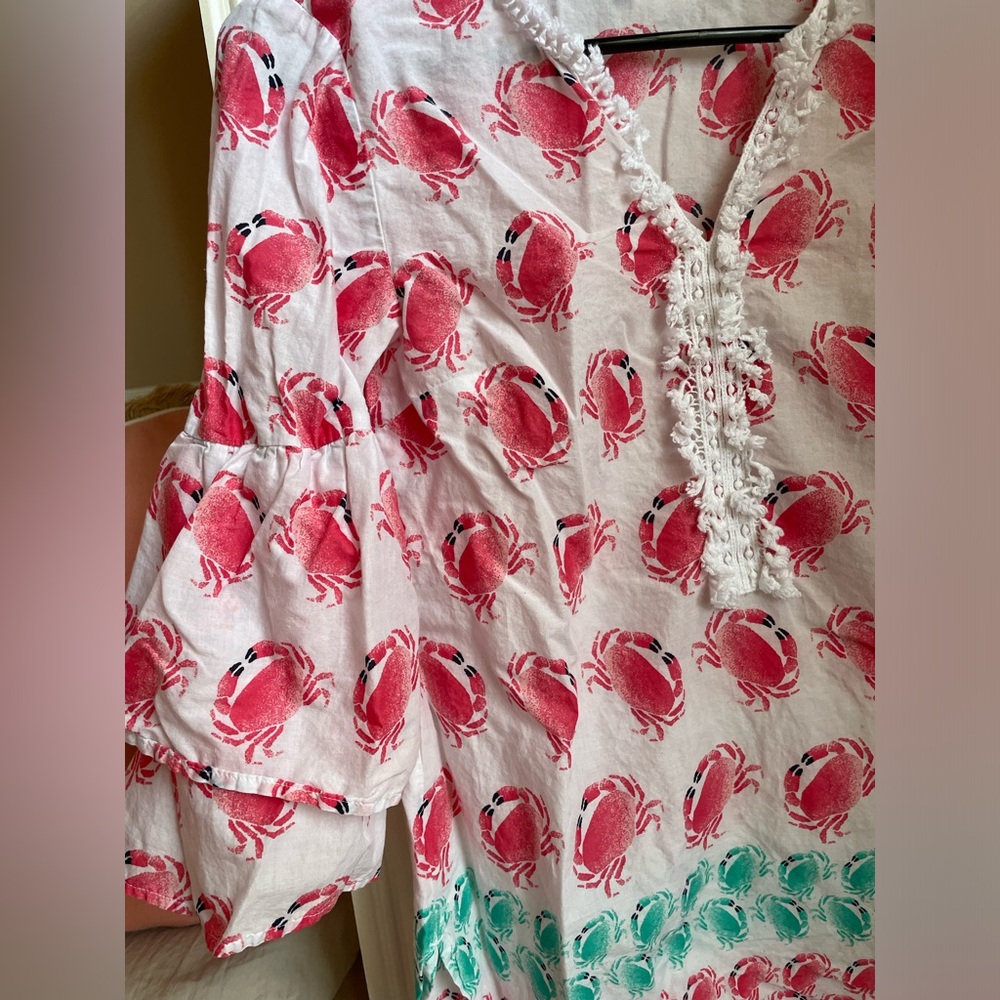crown & ivy Pink and Teal Crab Print swimsuit coverup / tunic top - Picture 4 of 5